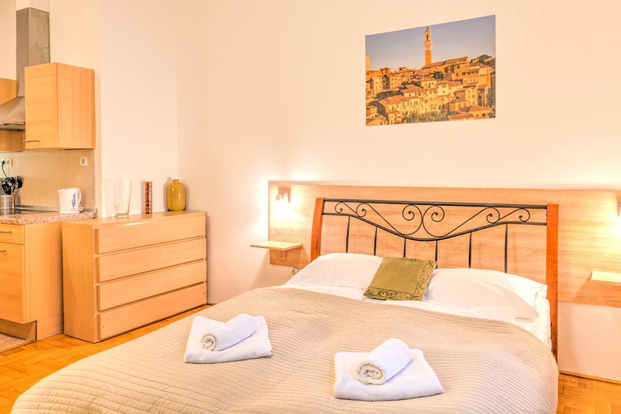 Budapest Center Apartments ภายนอก รูปภาพ