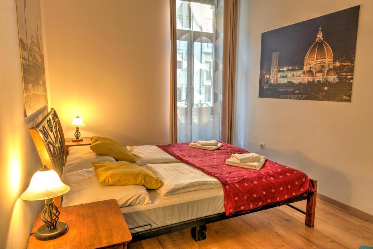 Budapest Center Apartments ภายนอก รูปภาพ
