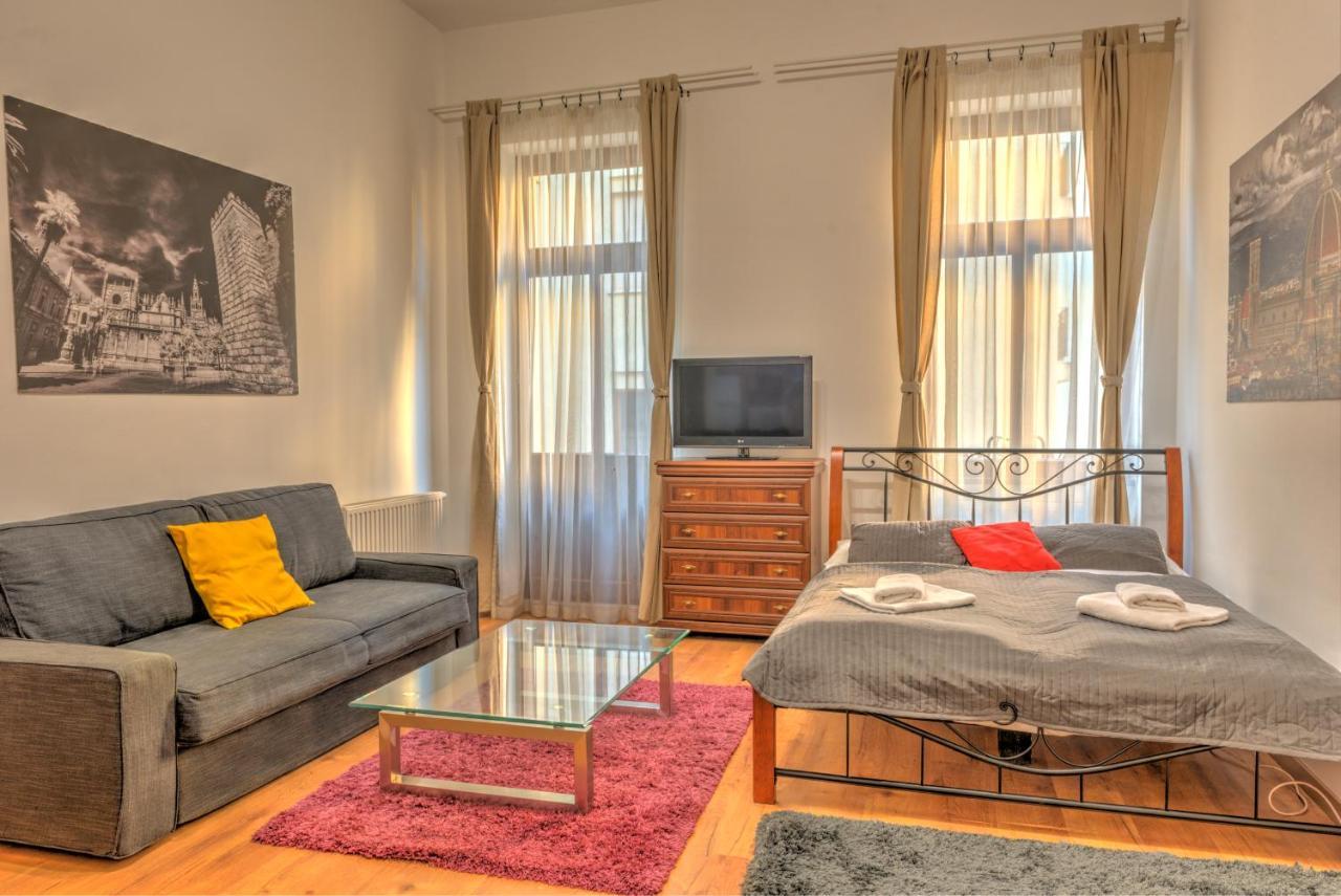 Budapest Center Apartments ภายนอก รูปภาพ