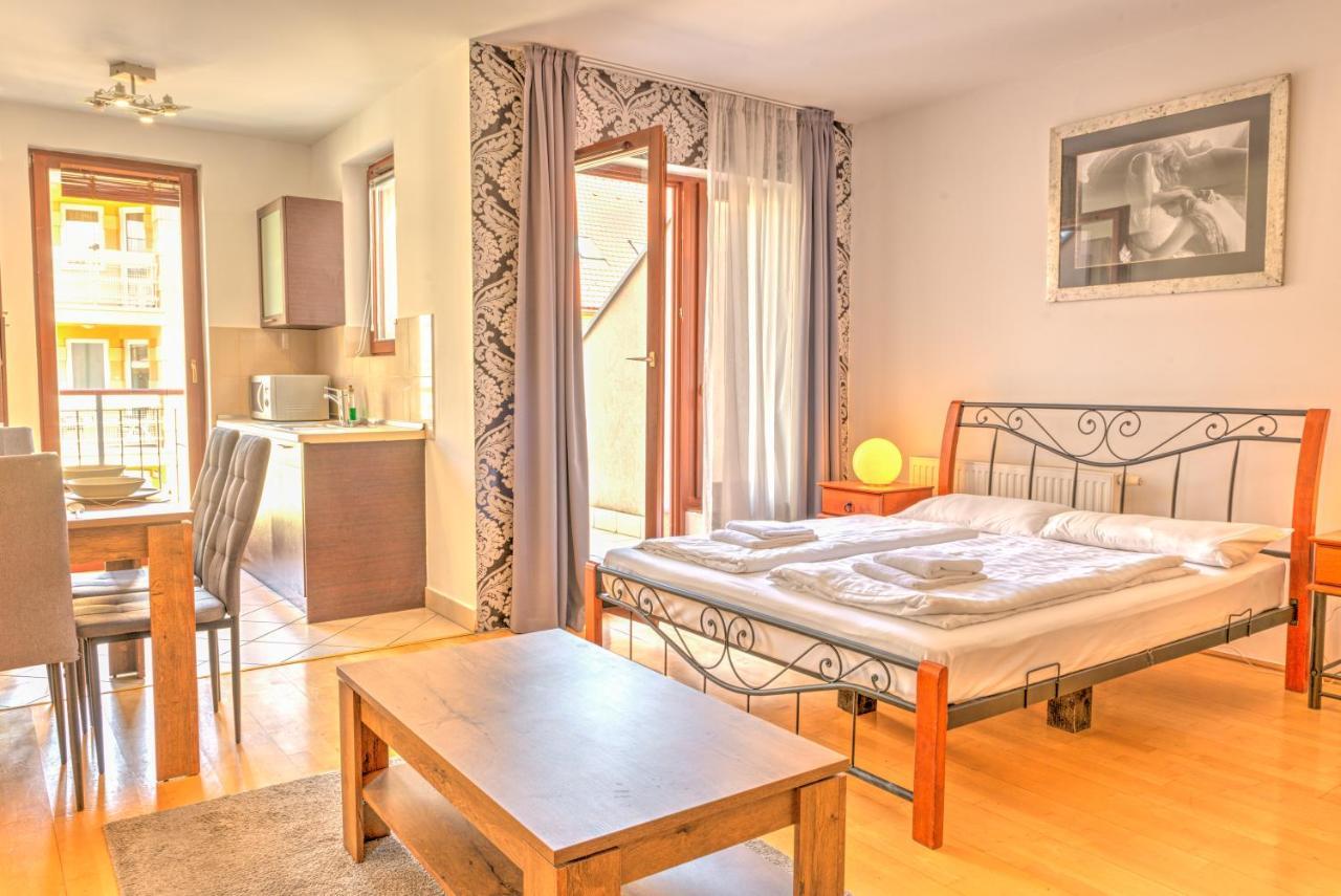 Budapest Center Apartments ภายนอก รูปภาพ