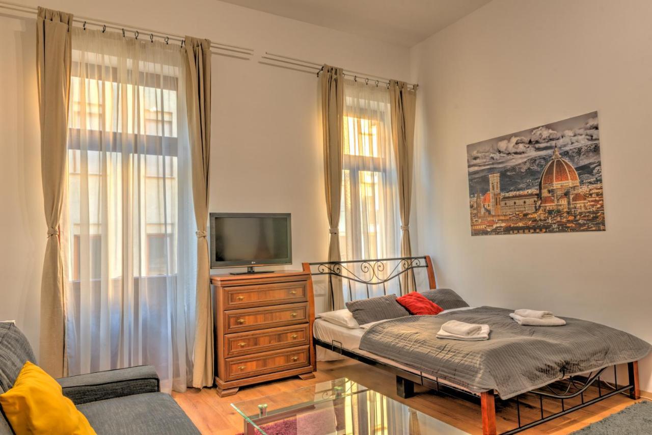 Budapest Center Apartments ภายนอก รูปภาพ